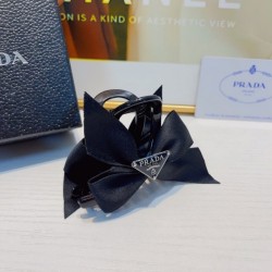 Recommended items necessary for spring and summer Hair ornament 2023SS PRADA Prada